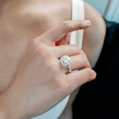2.0 CT Round Halo & Twisted Pave CVD F/VS2 Diamond Engagement Ring