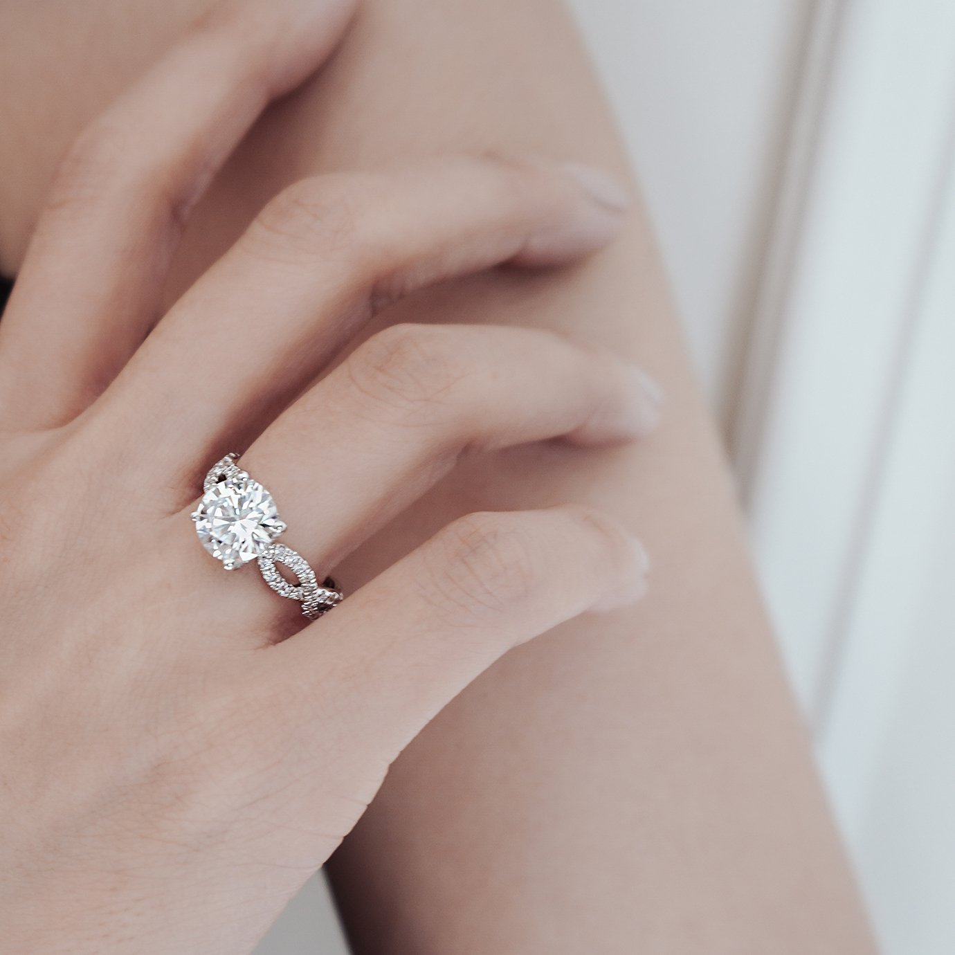 2.0 CT Round Criss - Cross Pave CVD F/VS2 Diamond Engagement Ring