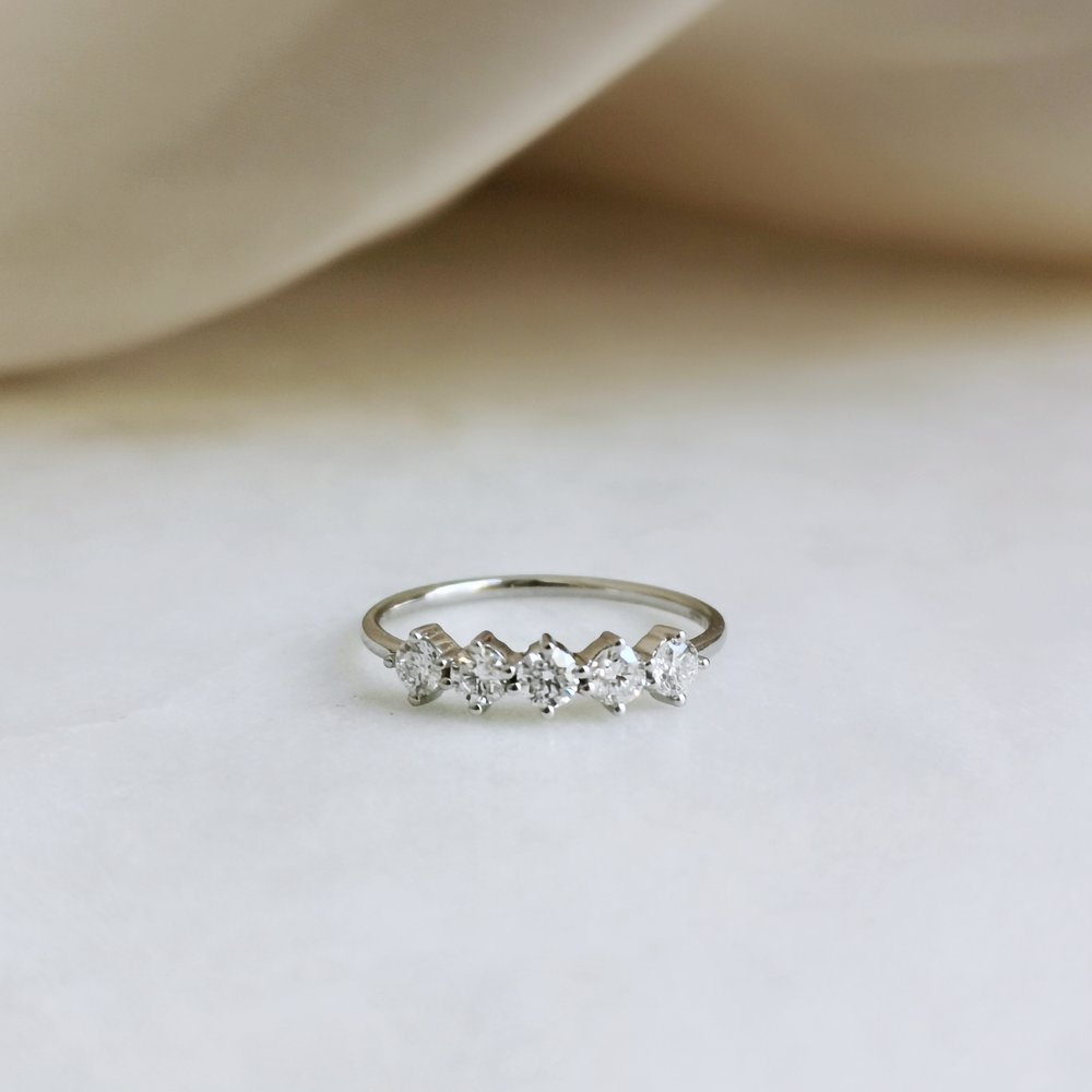 0.50 CT Round 5 Stones CVD EF/VS Diamond Wedding Band